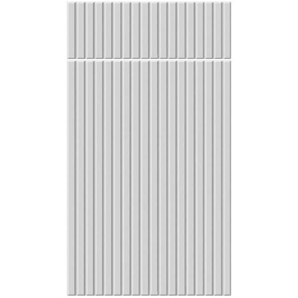 Pihta maalattu kalusteovi