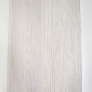 Bella Syncron Vaalea saarni kalusteovi