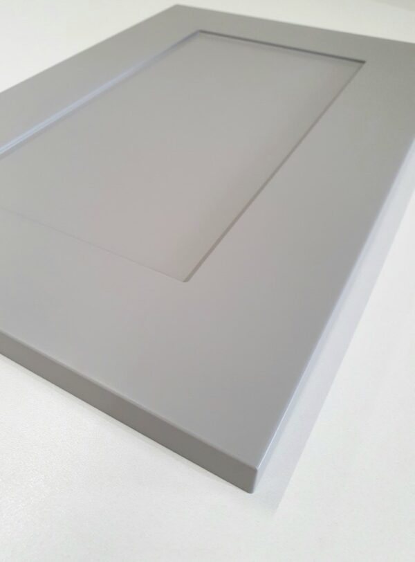 Sirena harmaa kalusteovi