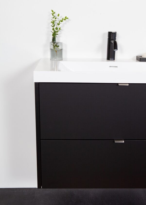 Aalto Plus color musta 1200 kylpyhuoneryhmä