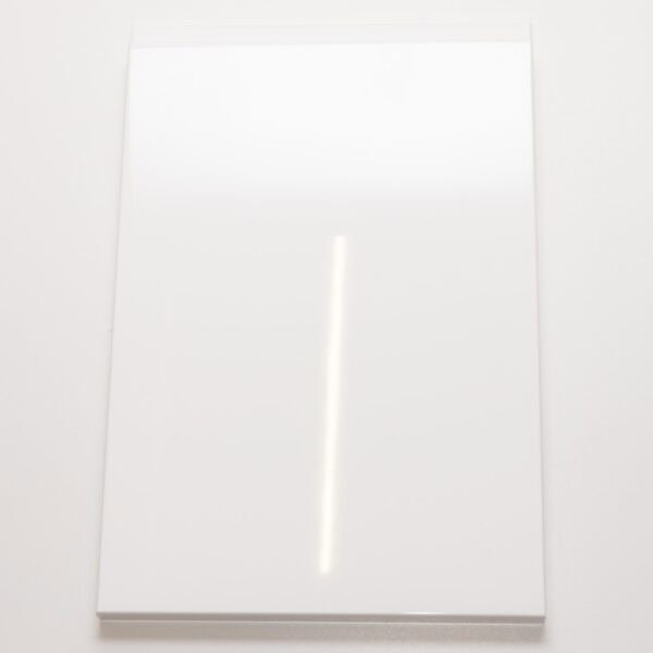 Integra kiiltävä vitivalkoinen kalusteovi