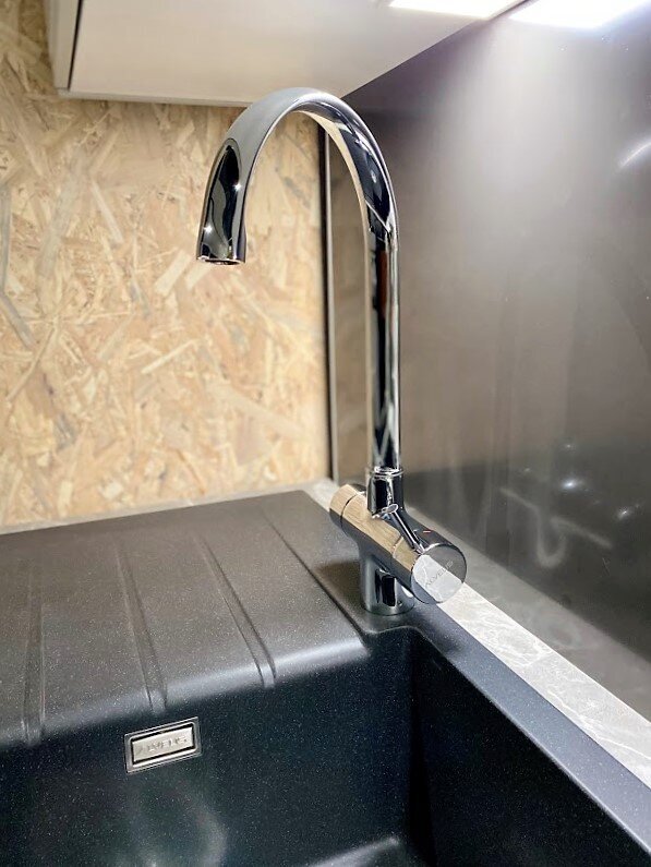 Alveus Arc keittiöhana, kromi