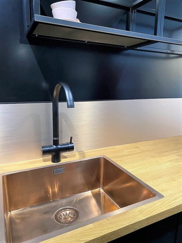 Alveus Arc keittiöhana, mattamusta