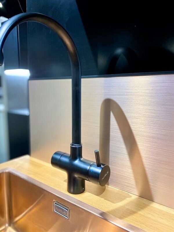 Alveus Arc keittiöhana, mattamusta