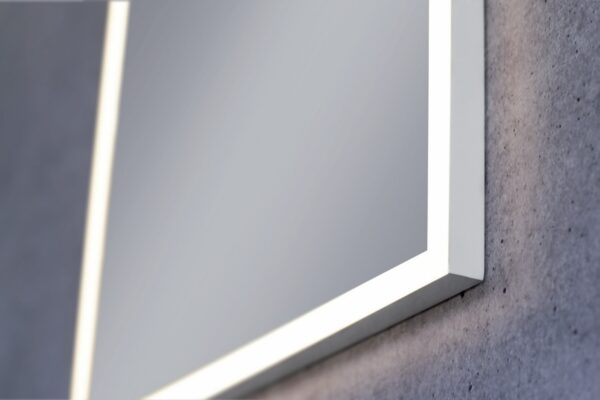 Valopeili Mirro 2 650*600