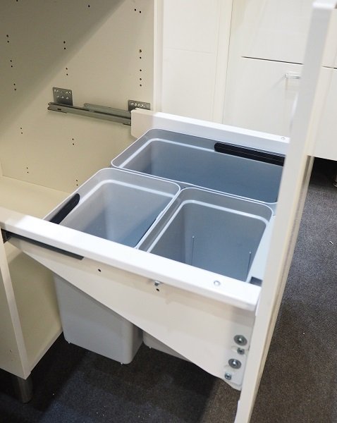 images Allaskaappi MOVE-jätevaunulla