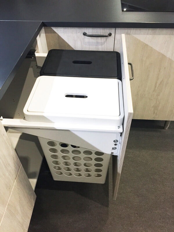 Move-pyykkikori korkea