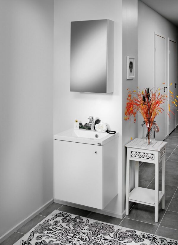 Simple R3 500 kylpyhuoneryhmä