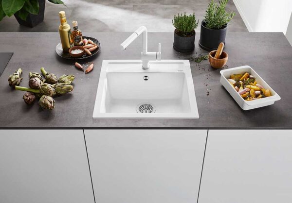 BLANCO DALAGO 5 komposiittiallas, useita värejä